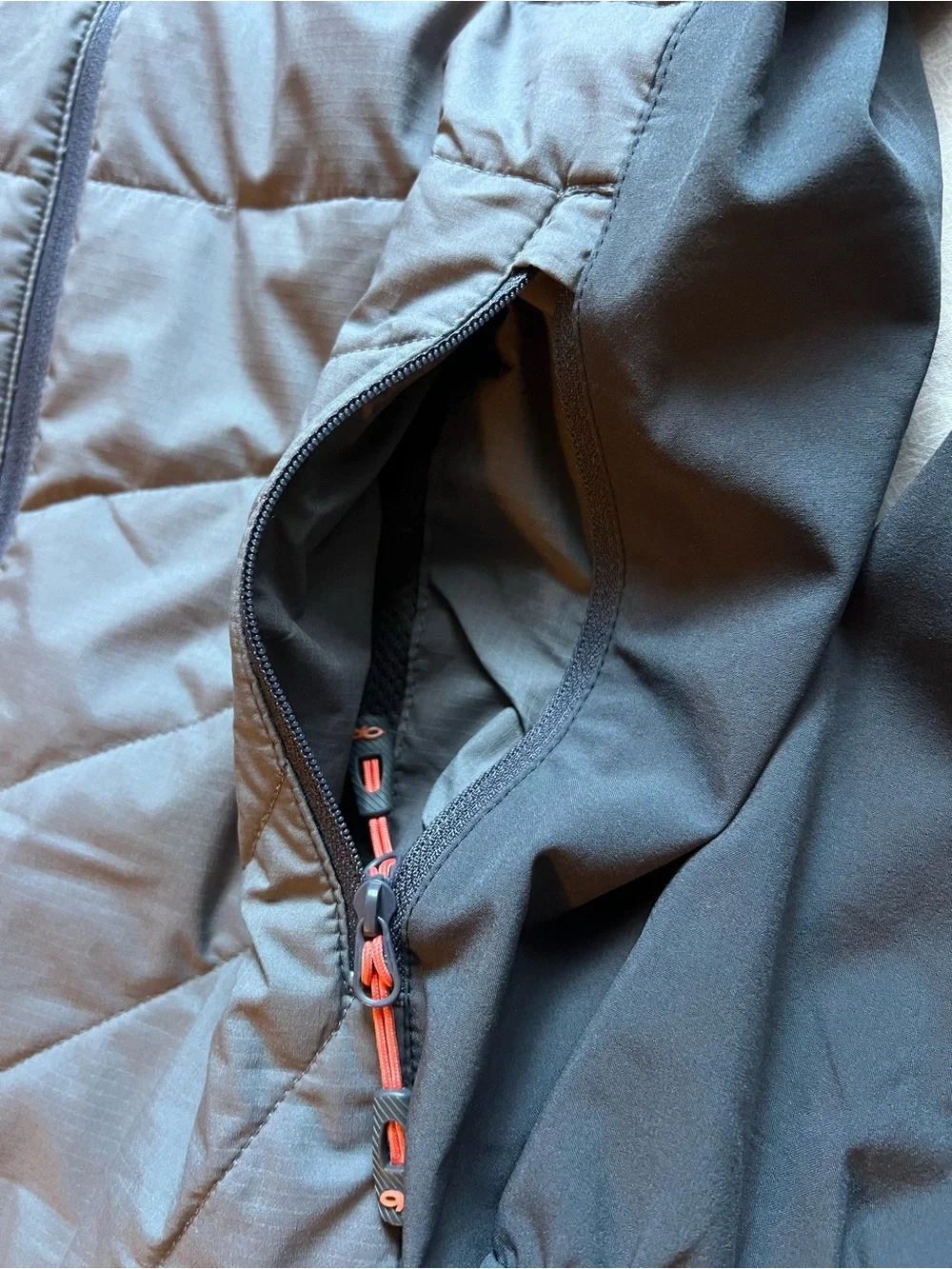 Outdoor Research M Refuge Hybrid Zippered Grey Hoodie